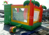 वर्षावन विषय 0.55 मिमी पीवीसी बच्चों / वयस्क के लिए मज़ेदार inflatable कूद महल