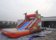गर्मियों के लिए मिनी पूल के साथ आउटडोर खेल का मैदान सीई उल नारंगी रंग Inflatable पानी स्लाइड