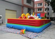 पशु थीम के 0.55 मिमी पीवीसी तिरपाल आउटडोर खेल का मैदान Inflatable मनोरंजन पार्क