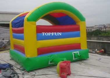 आउटडोर बच्चों के खेलने के लिए पीवीसी तिरपाल छोटे Inflatable कूद महल उछाल