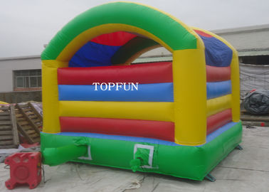 आउटडोर बच्चों के खेलने के लिए पीवीसी तिरपाल छोटे Inflatable कूद महल उछाल