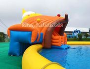 विशालकाय शार्क Inflatable पानी पार्क स्लाइड्स के साथ बड़े पीले Inflatable स्विमिंग पूल