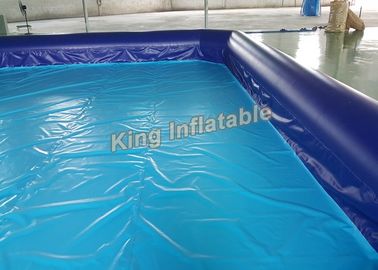 बच्चों के उपयोग के लिए आउटडोर विशालकाय ब्लू पीवीसी स्क्वायर Inflatable स्विमिंग पूल का आकार 10 मीटर X 8 मी
