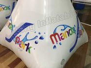 त्रिभुज Airtight Inflatable फ्लोटिंग Buoys पानी पीवीसी खिलौने CE अनुमोदित एयर पंप के साथ