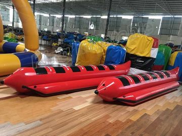 लाल रंग Inflatable उड़ मछली पकड़ने की नाव 0.9 मिमी पीवीसी Inflatable मछली पकड़ने के साथ नावें