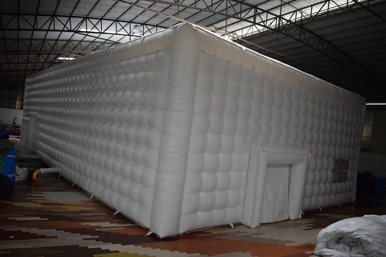 आउटडोर सफेद पीवीसी inflatable नाइट क्लब inflatable नाइट क्लब शादी समारोह पार्टी घन तम्बू बिक्री के लिए