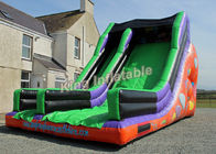 वाणिज्यिक पीवीसी उत्सव Inflatable सूखी स्लाइड 26 * 16 * 18 फीट सीई ब्लोअर के साथ