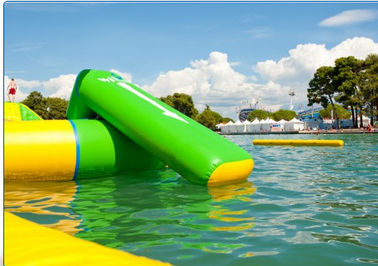 विशाल Inflatable पानी पार्क