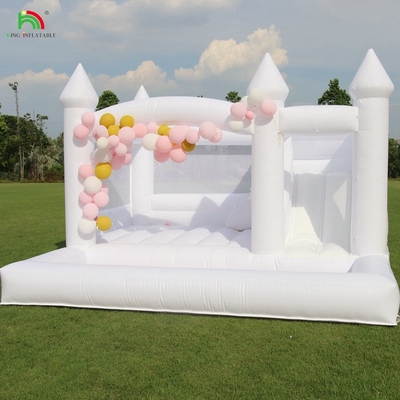 वाणिज्यिक सफेद inflatable उछाल महल घर बच्चों पानी स्लाइड गेंद गड्ढे के साथ
