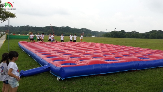 प्रतिस्पर्धात्मक चैलेंज Inflatable Bounce Obstacle Course पीवीसी गद्दा रनिंग Inflatable Course Event के लिए उपकरण