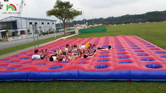 प्रतिस्पर्धात्मक चैलेंज Inflatable Bounce Obstacle Course पीवीसी गद्दा रनिंग Inflatable Course Event के लिए उपकरण