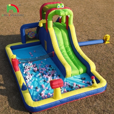 बच्चों के लिए पार्टी गीला सूखी inflatable उछाल घर पानी स्लाइड बॉलर संयोजन के साथ बड़ा स्प्लैश पूल चढ़ाई ब्लोअर बास्केट डार्टबोर्ड