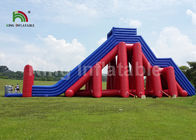 रंगीन 25 * 10 मीटर विशालकाय 5K Inflatable खेल खेल / वाणिज्यिक Inflatable स्लाइड