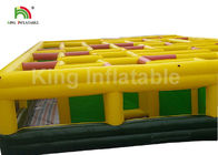 किराया के लिए 15 * 15 मीटर पीला Inflatable बाधा कोर्स विशाल लेजर भूलभुलैया आउटडोर खेल
