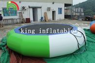 कस्टम पीवीसी अस्थायी Inflatable पानी खिलौना / धातु फ्रेम लोचदार पानी Trampoline