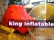 वाटर पार्क के लिए लाल एक्वा पार्क Inflatable पानी के खिलौने / रॉक स्लाइड / आइसबर्ग