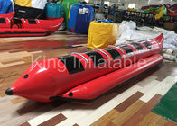लाल पानी का खेल केले की नाव Inflatable पानी में रेसिंग खेल के लिए मछली पकड़ने की नाव उड़ाना