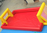 बच्चों के लिए लाल आउटडोर फुटबॉल खेल का मैदान Inflatable खेल खेल