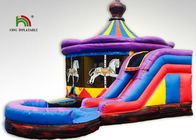 बच्चों के लिए स्लाइड के साथ 8x6m बैंगनी हिंडोला Inflatable मज़ा वाणिज्यिक उछाल सदनों