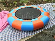 बच्चों और वयस्कों के लिए Inflatable Trampoline उड़ा पानी कूदते खिलौना पानी बाउंसर