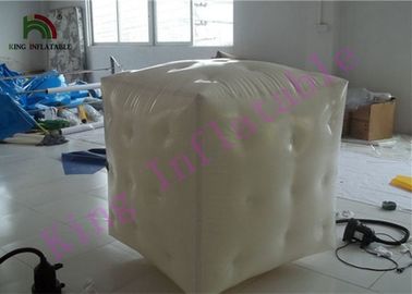 पानी पार्क के लिए टिकाऊ पीवीसी उड़ा पानी डकवीड खिलौना CE स्वीकृत Inflatable बुवाई