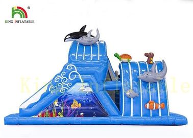 अग्निरोधी पीवीसी सामग्री के साथ रंगीन सागर विश्व बच्चे इंडोर खिलौने Inflatable बाधा कोर्स