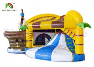 वयस्कों और बच्चों के लिए कस्टम 0.55 मिमी पीवीसी समुद्री डाकू Inflatable कूदते महल OEM रंग