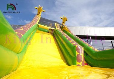 बाहरी गतिविधियों के लिए ग्रीन / येलो जिराफ पीवीसी Inflatable सूखी स्लाइड अनुकूलित स्लाइड
