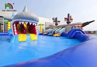 समुद्री डाकू / शार्क 0.9 मिमी पीवीसी Inflatable पानी पार्क मल्टीप्ले / रंगीन खेल का मैदान