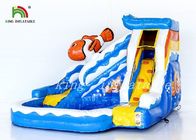 टिकाऊ पीवीसी तिरपाल द्वारा स्विमिंग पूल के साथ क्लाउनफ़िश Inflatable पानी स्लाइड