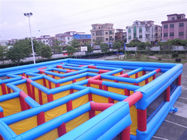पीवीसी तिरपाल Inflatable भूलभुलैया खेल का मैदान, Inflatable खेल खेल मज़ा