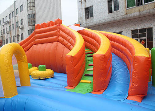 बाधा कोर्स के साथ 0.55 मिमी आउटडोर विशाल Inflatable डबल लेन स्लाइड