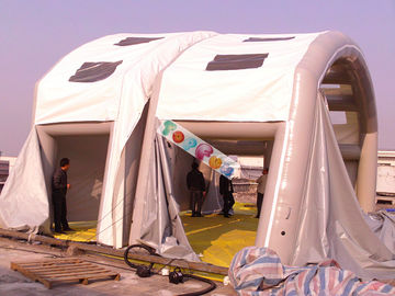 सरल मजबूत Airtight फ्रेम ट्यूब संरचना Inflatable तम्बू 0.9 मिमी पीवीसी तिरपाल