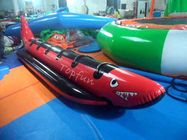 पानी के खेल के साथ रोमांचक प्लेटो Inflatable लाल शार्क नाव
