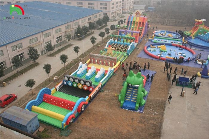 वाणिज्यिक पीवीसी विशाल inflatable बाधा खेल वयस्कों के लिए आउटडोर रनिंग खेल बाधा पाठ्यक्रम उपकरण