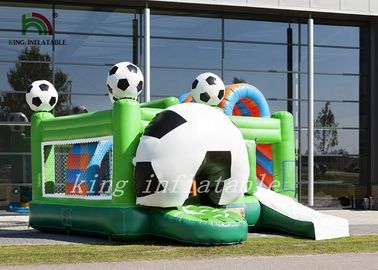 रंगीन तिरपाल Inflatable फुटबॉल बाउंसर कॉम्बो सॉकर सूखी स्लाइड और बाधाएं