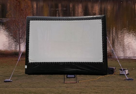 विज्ञापन के लिए 6 * 4 मीटर आउटडोर इन्फ्लेटेबल मूवी स्क्रीन / प्रोजेक्शन फिल्म स्क्रीन